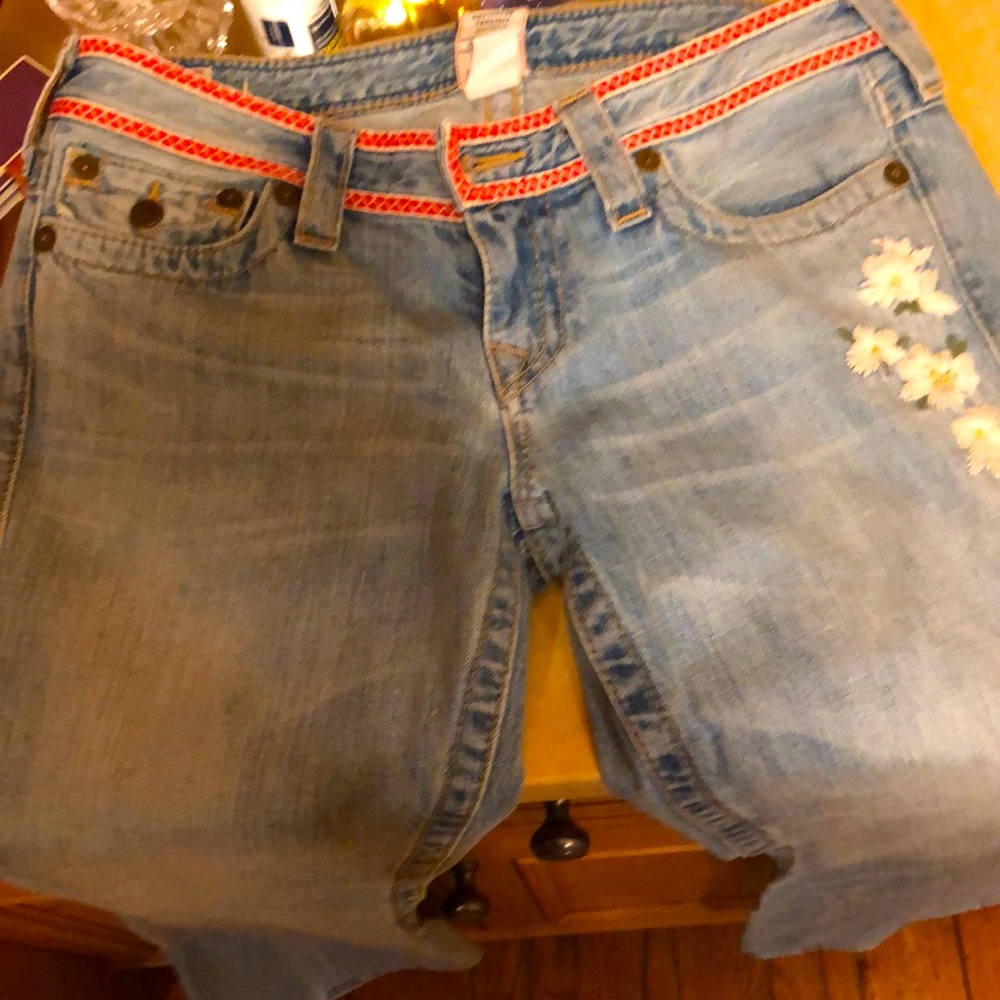 True Religion Flare Wide Leg Jeans embroidered - as new size 28